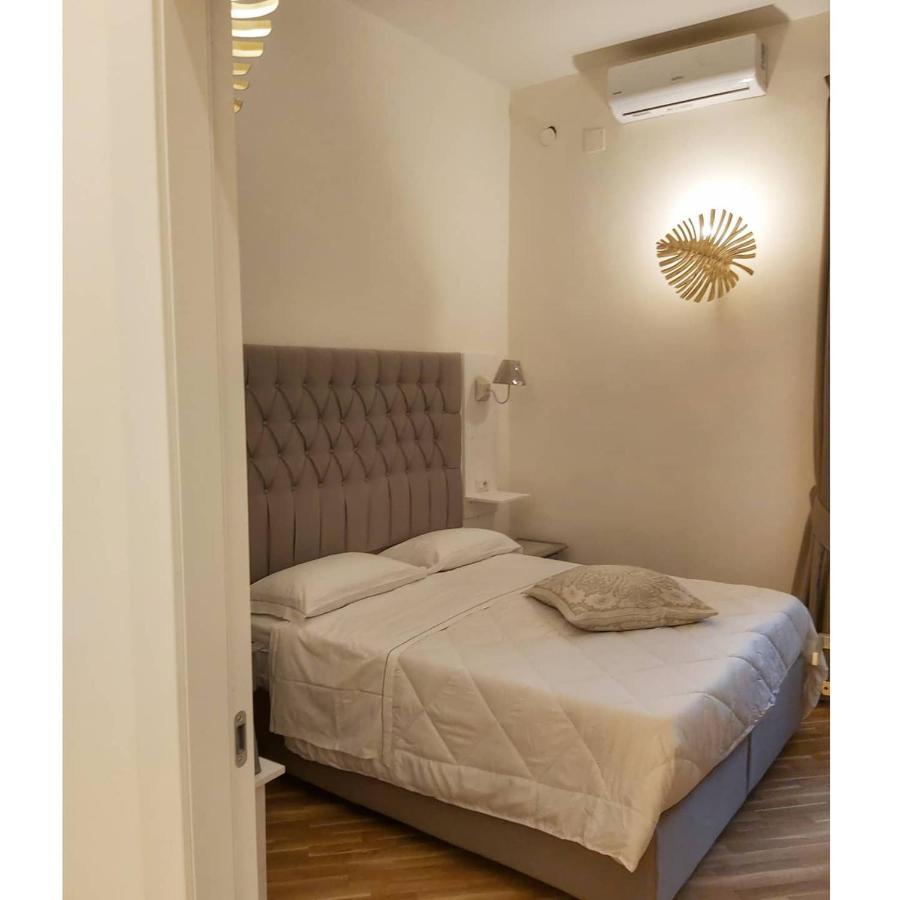 Alcapri Suite Napoli Centro Nápoles Exterior foto