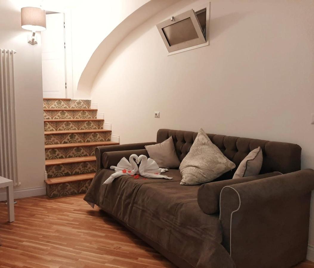 Alcapri Suite Napoli Centro Nápoles Exterior foto